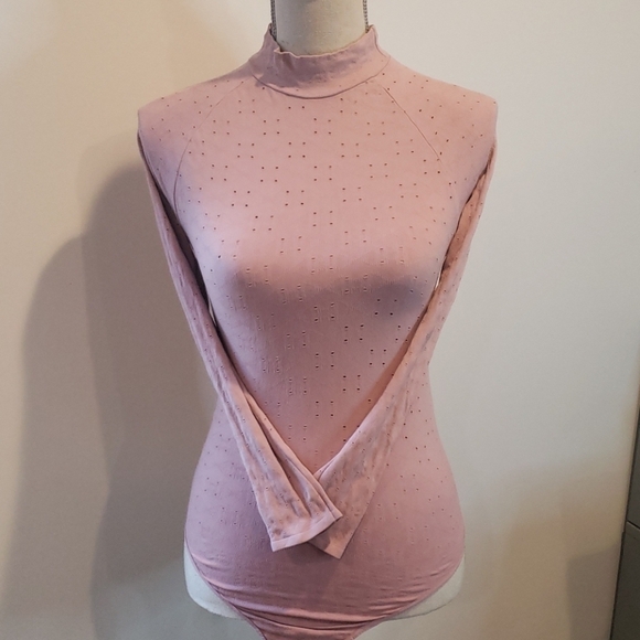 NWOT FREE PEOPLE Cut out Mock Neck bodysuit - Picture 1 of 5